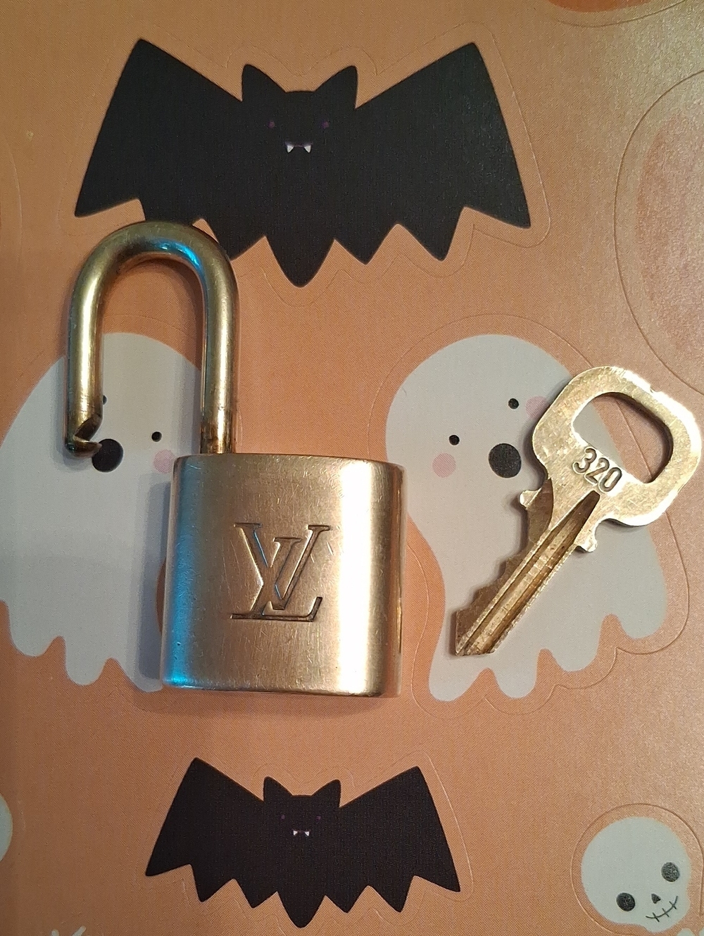 Gold Louis Vuitton LV Decorative Lock and Key #320